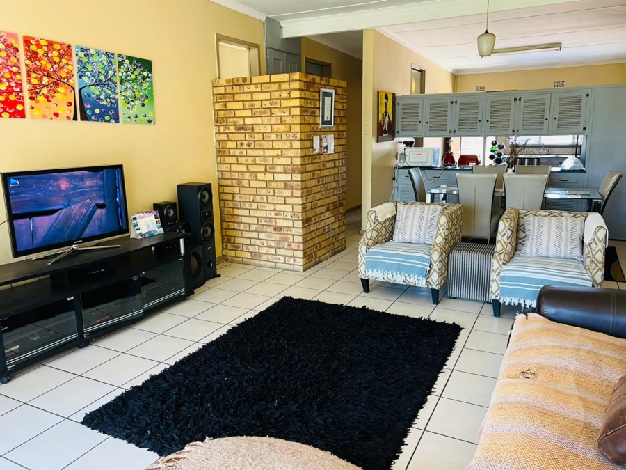 To Let 2 Bedroom Property for Rent in Reitzpark Free State